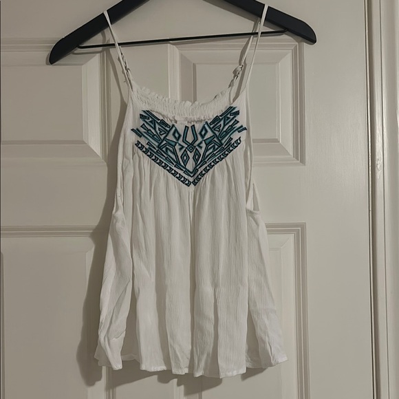 Aeropostale Tops - Aeropostale White Tank Top with Blue Pattern
